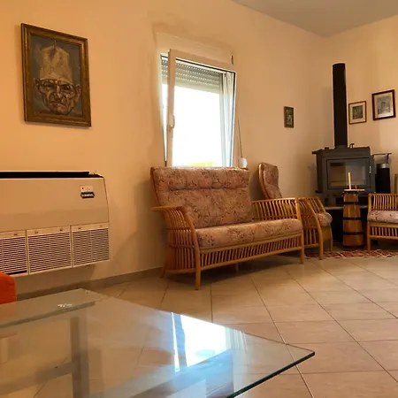Pomegranate Apartment