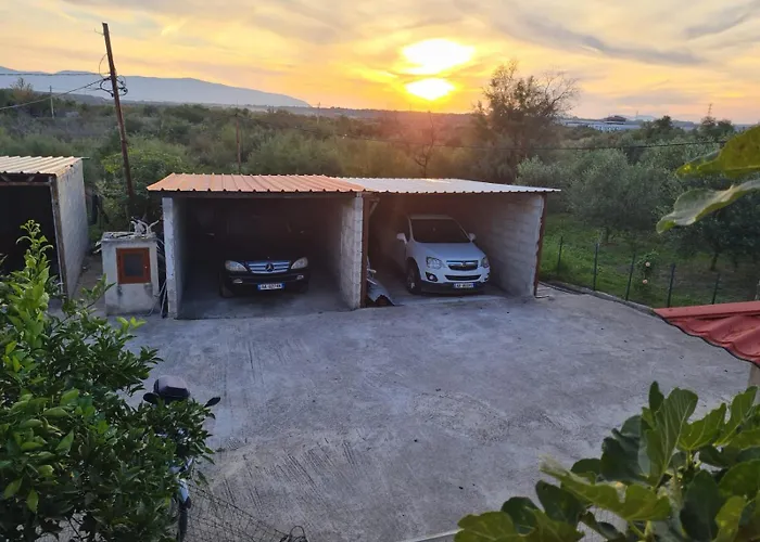 アパート Pomegranate *